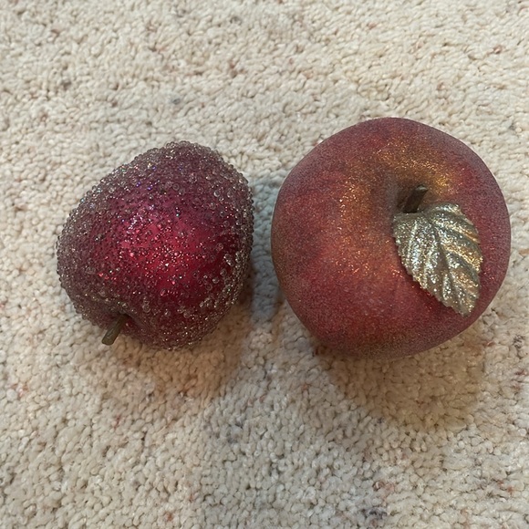 Sparkly Fruit with 12 1/2” round Sparkly Gold Metal Base - Picture 5 of 13